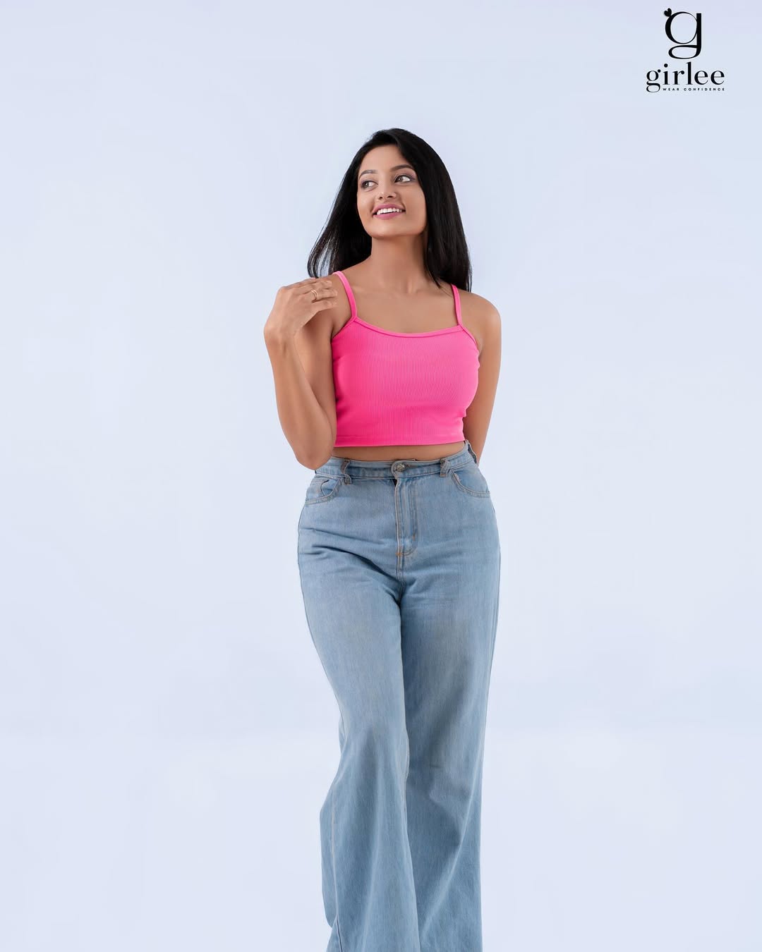 pink top